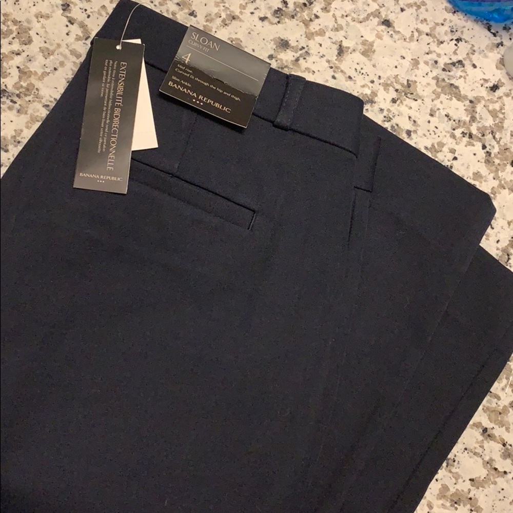 BANANA REPUBLIC Sloan Curvy Fit Slacks: Navy Blue